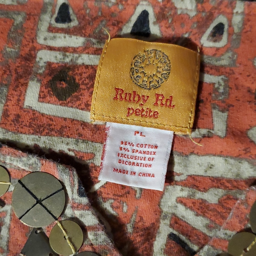 Ruby Rd. petite top - Picture 4 of 4